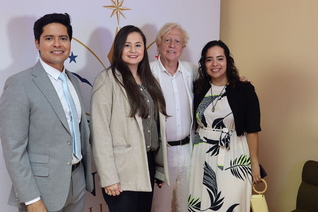 Carlos Malo de Molina recibe el Premio Internacional Panameño de Literatura 2026