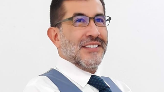 Dr. Gabriel Cubillos