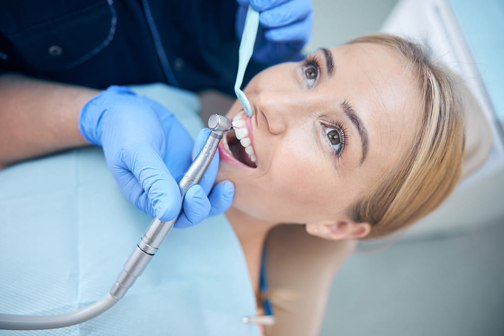 Cada cuánto se recomienda una limpieza dental en Panamá, según especialistas