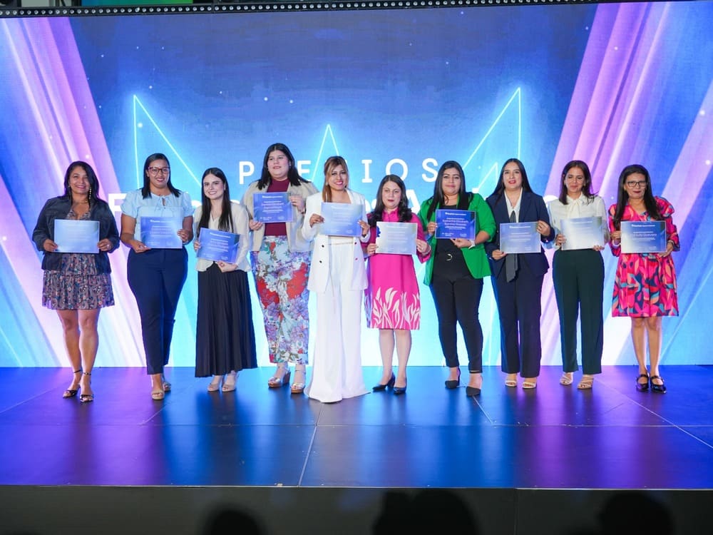 Grupo Ficohsa fortalece el empoderamiento económico femenino en Honduras con el éxito del Segmento Mujer