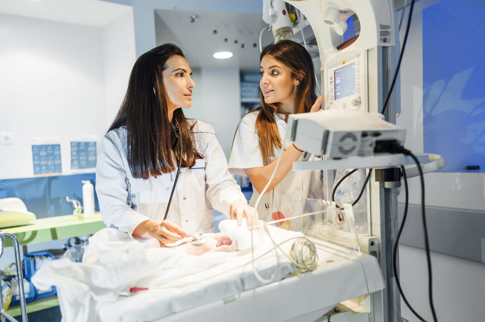 Unidad de neonatología en Ciudad de Guatemala para el cuidado integral de recién nacidos