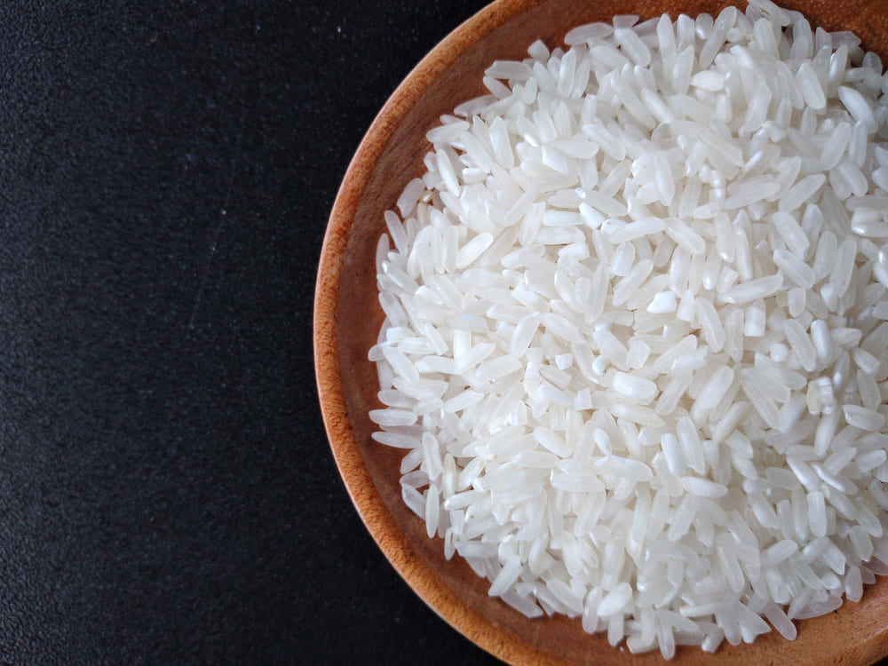Cómo combinar arroz jazmín estadounidense con proteínas y vegetales frescos