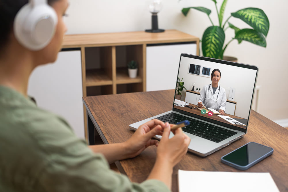 Aprende a cuidar la salud familiar con los cursos online de Academia El Pilar en Guatemala