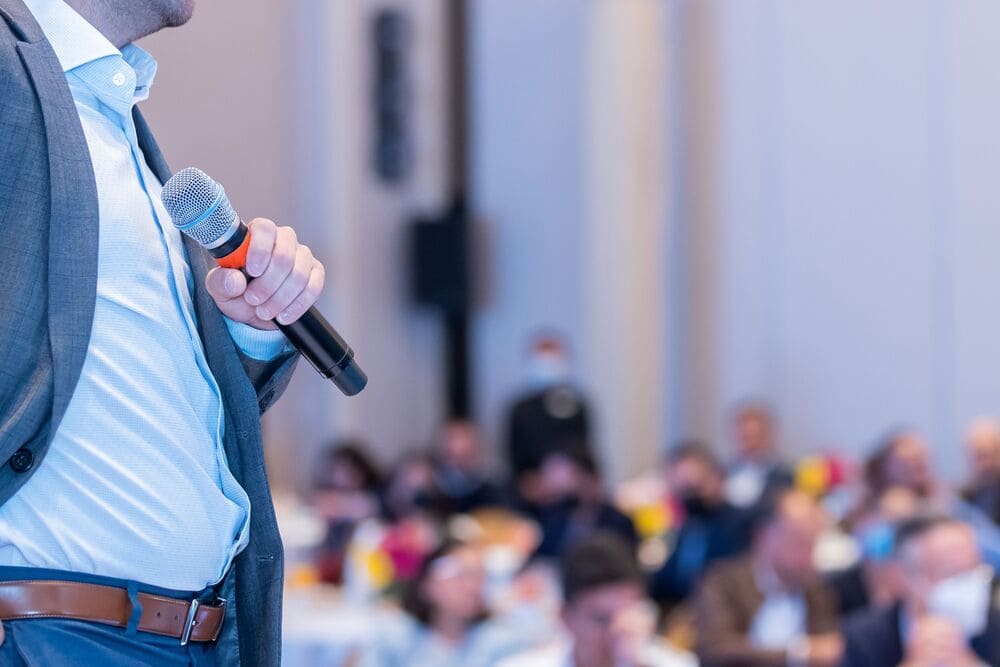Conferencistas expertos en Fórmula 1 para motivar y liderar equipos