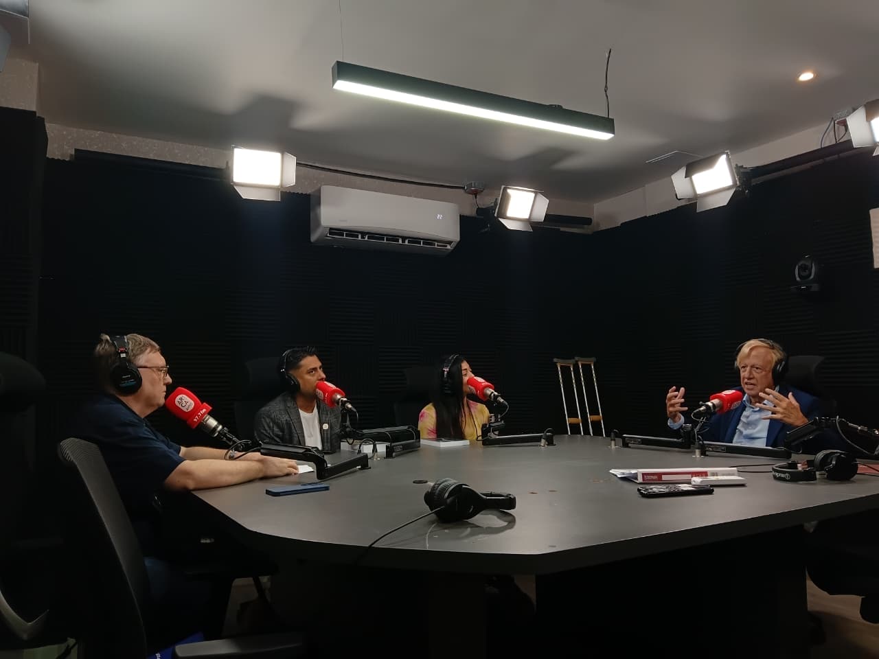 Fundamentos esenciales para el desarrollo de sociedades abiertas y competitivas según Carlos Malo de Molina